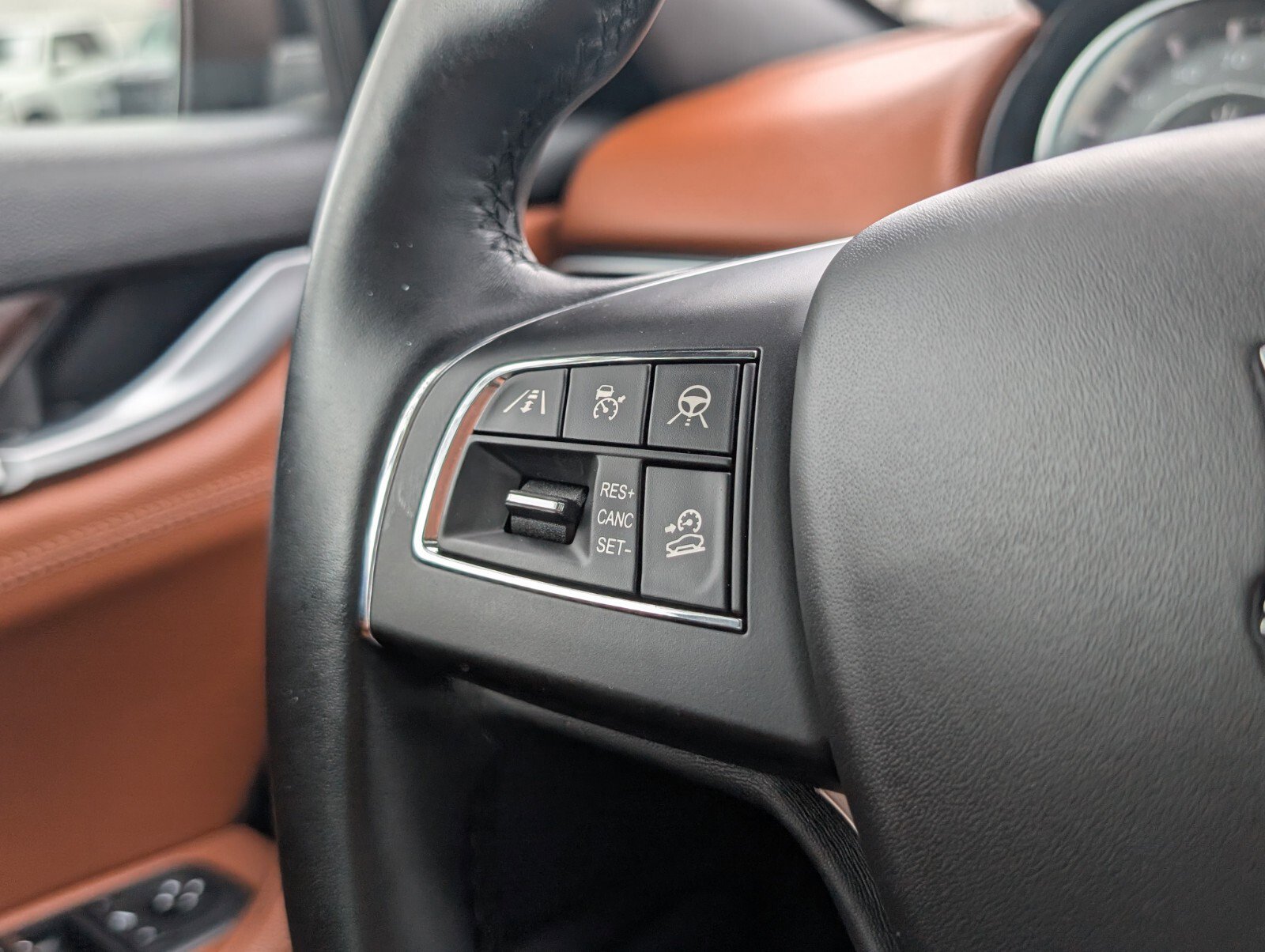 Used 2022 Maserati Levante Modena image 30