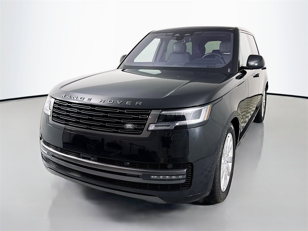 Used 2023 Land Rover Range Rover SE image 1