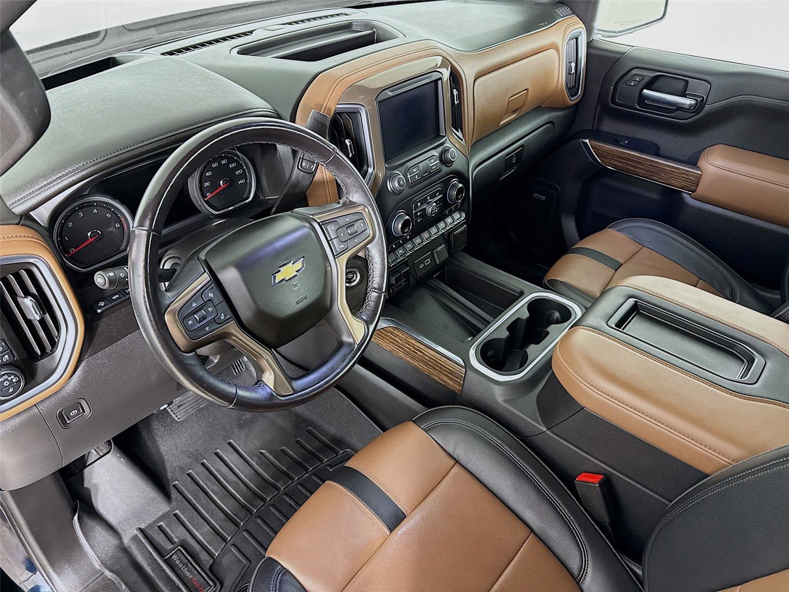 Used 2022 Chevrolet Silverado 1500 High Country w/ Technology Package image 10