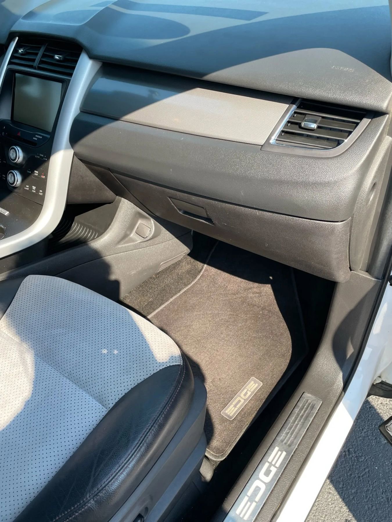 Used 2014 Ford Edge SEL w/ Equipment Group 205A AWD/4WD image 33