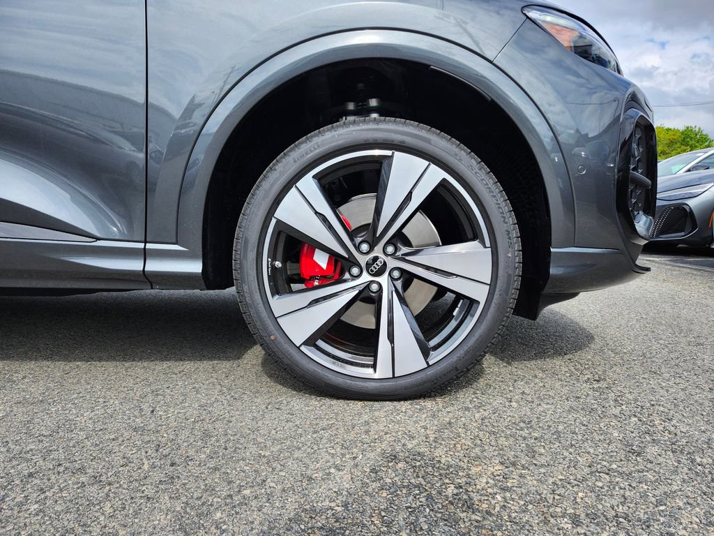 New 2026 Audi SQ5 Prestige AWD/4WD image 19