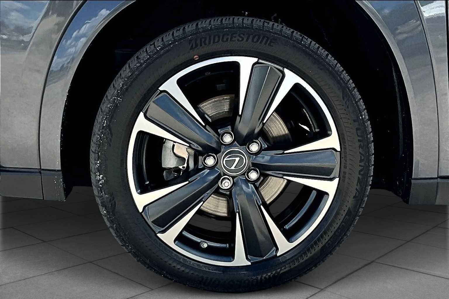 Used 2023 Lexus UX 250h AWD w/ Accessory Package (Z1) image 11