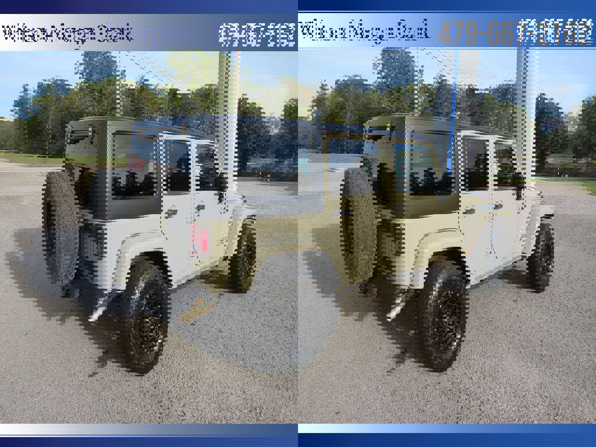 Used 2017 Jeep Wrangler Unlimited Sahara w/ Dual Top Group image 13
