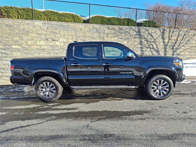 Used 2021 Toyota Tacoma Limited image 7
