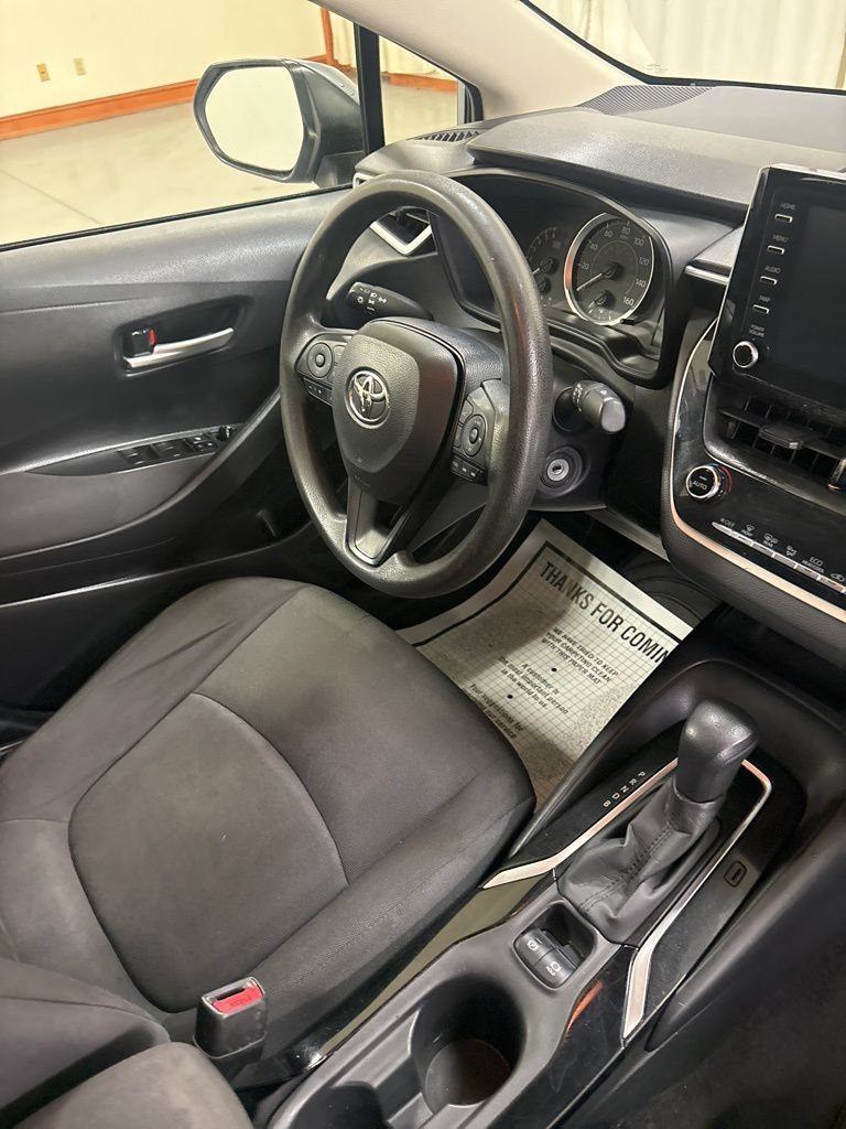 Used 2020 Toyota Corolla LE FWD image 23