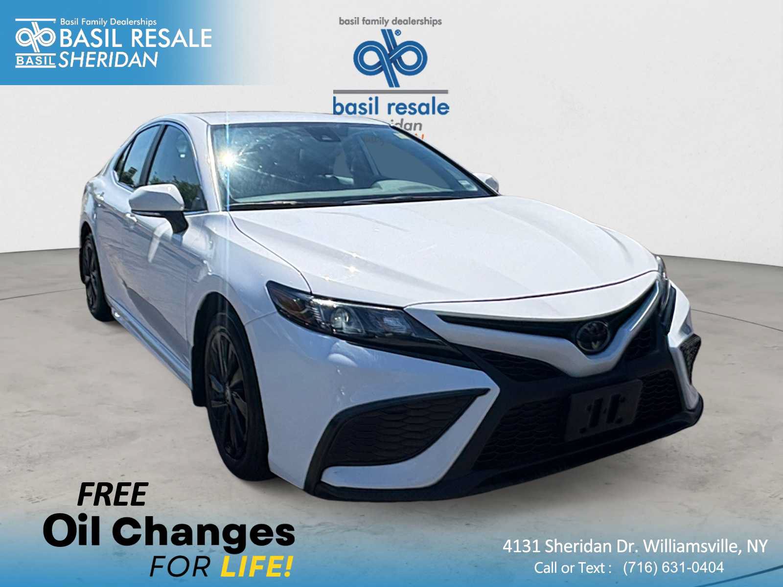 Used 2024 Toyota Camry SE FWD image 1