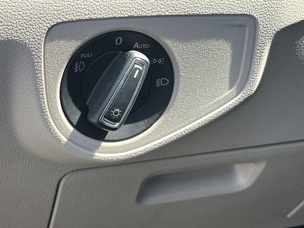 Used 2019 Volkswagen Atlas SE image 24