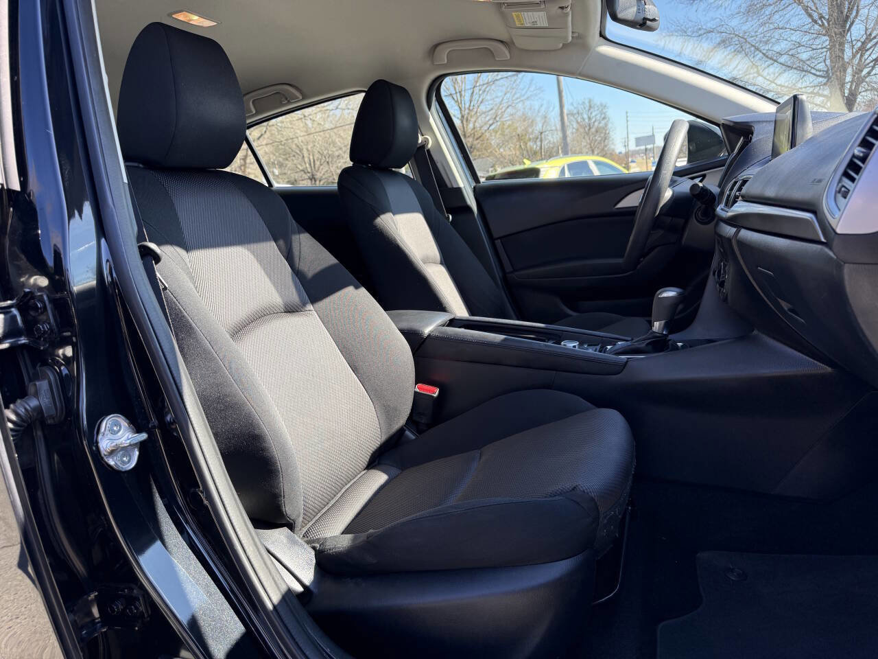 Used 2017 MAZDA MAZDA3 Sport image 14