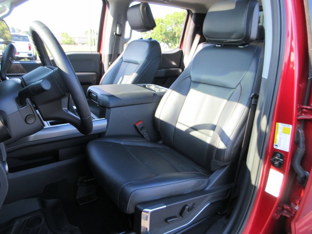 Used 2024 Ford F250 Lariat w/ Lariat Ultimate Package AWD/4WD image 23