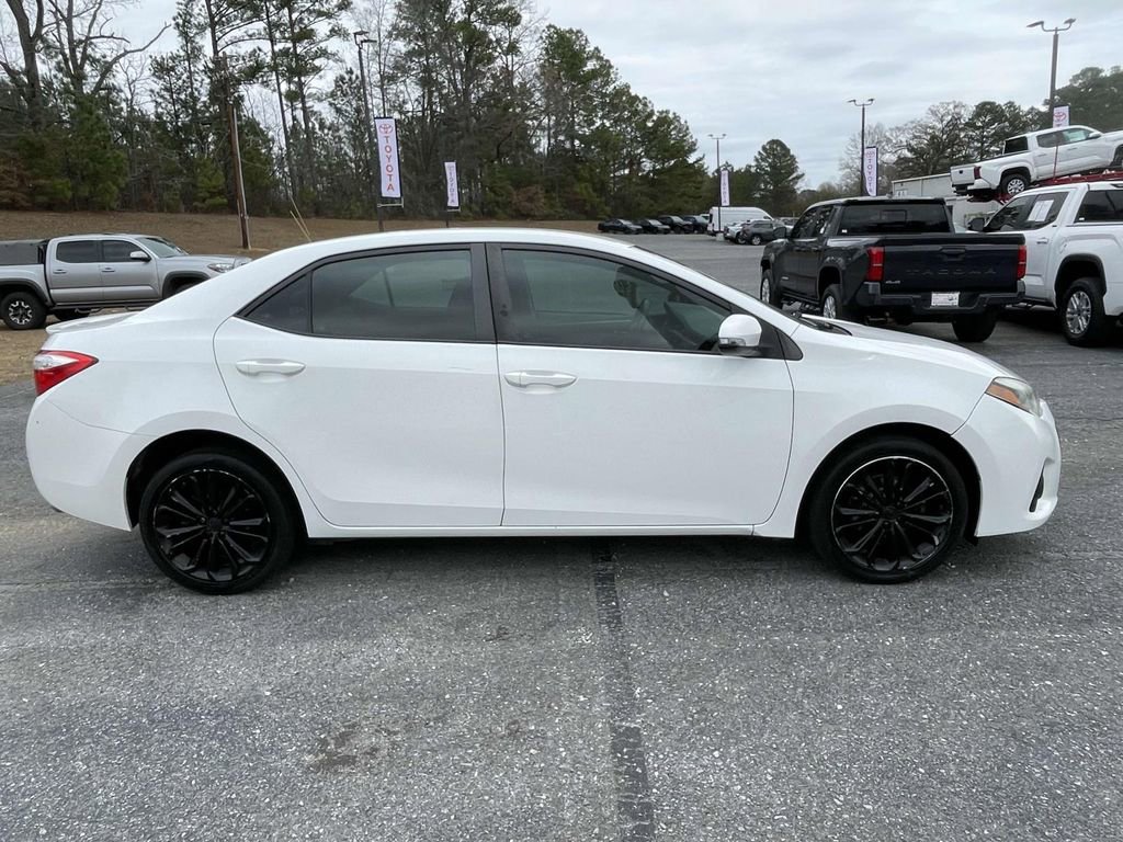 Used 2016 Toyota Corolla S image 2