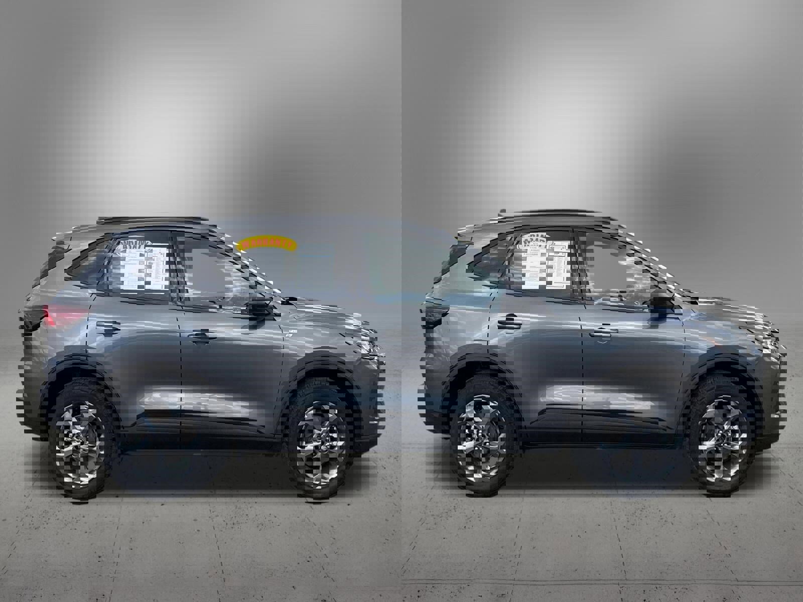 Used 2025 Ford Escape ST-Line image 5