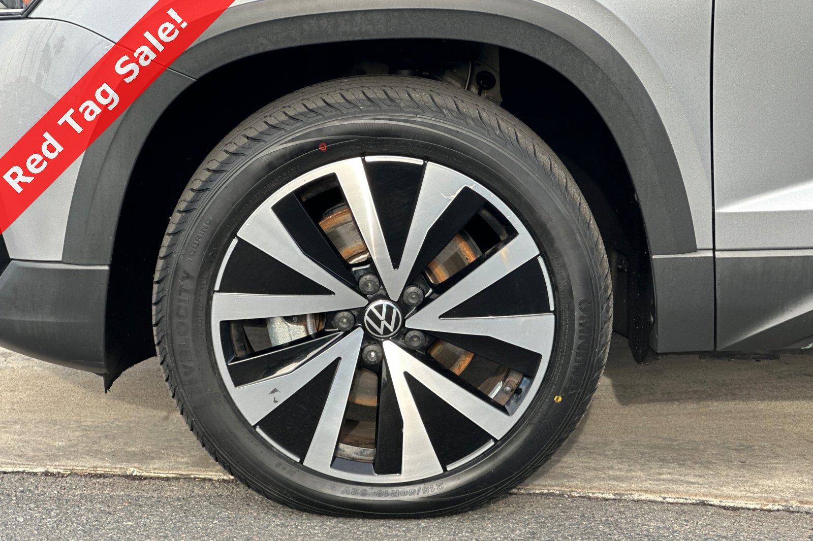 Certified 2022 Volkswagen Taos SE w/ Panoramic Sunroof Package image 27