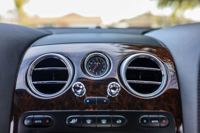 Used 2006 Bentley Flying Spur Flying Spur AWD/4WD image 24