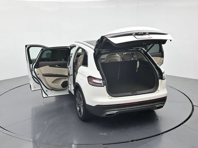Used 2020 Lincoln Nautilus Reserve w/ Equipment Group 201A FWD image 58