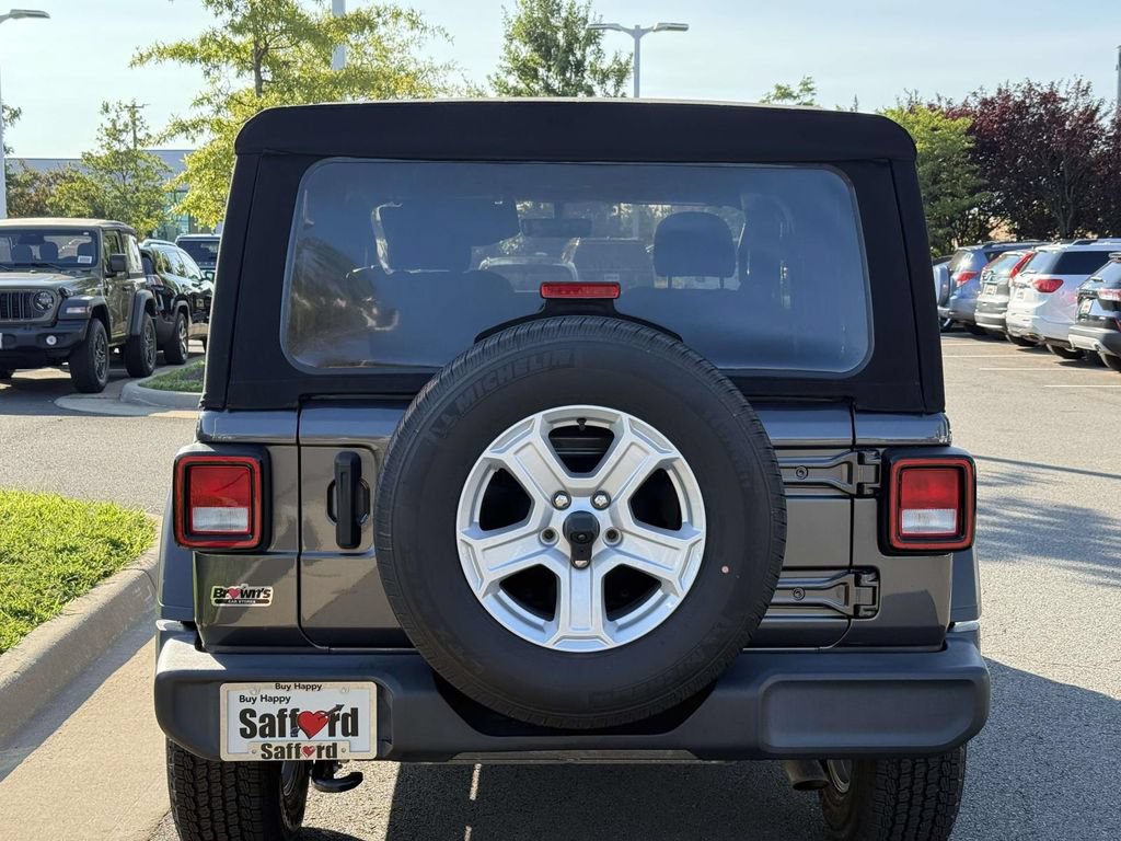 Used 2021 Jeep Wrangler Sport AWD/4WD image 11