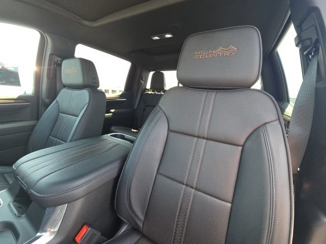 Used 2024 Chevrolet Silverado 1500 High Country w/ High Country Premium Package AWD/4WD image 22