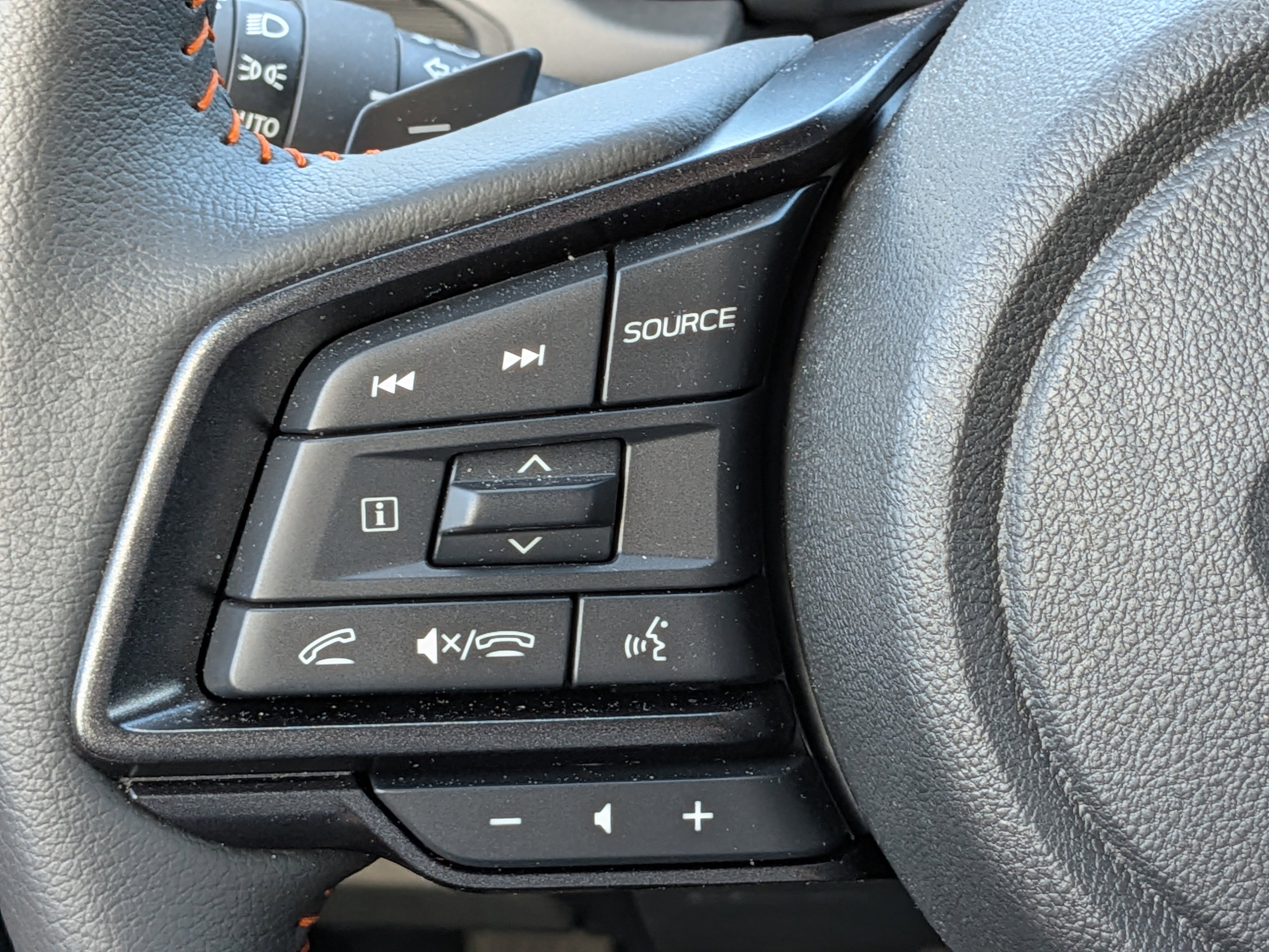 Certified 2025 Subaru Crosstrek 2.5i Limited w/ Popular Package #3A AWD/4WD image 25