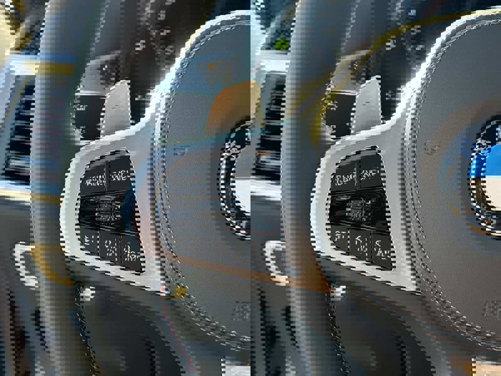 New 2026 BMW X7 M60i image 23