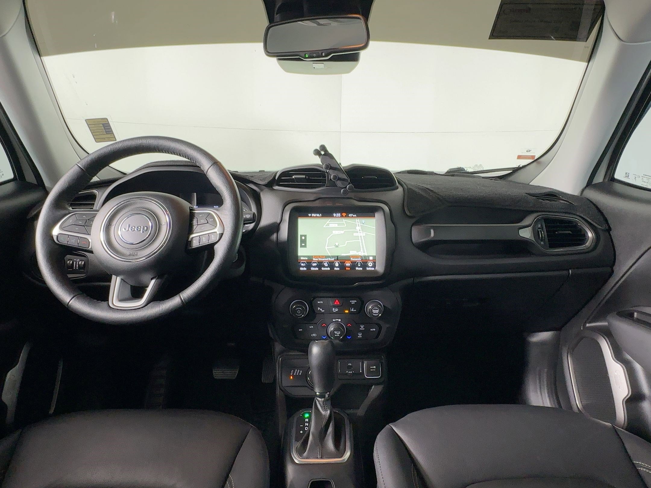 Used 2023 Jeep Renegade Limited w/ Limited Elite Group image 13