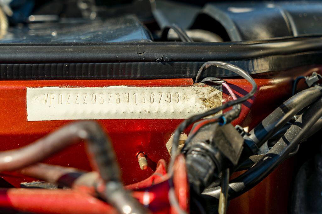 Used 1986 Porsche 944 Turbo image 81