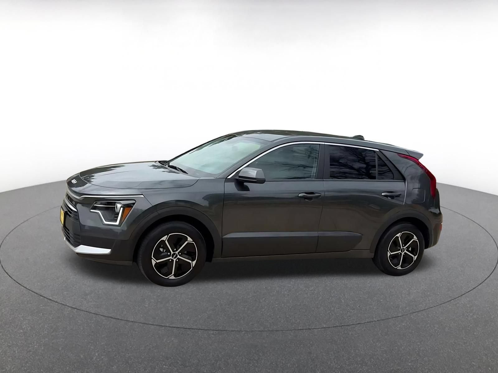 Used 2026 Kia Niro LX FWD image 7