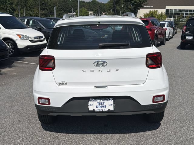 Certified 2025 Hyundai Venue SEL FWD image 7