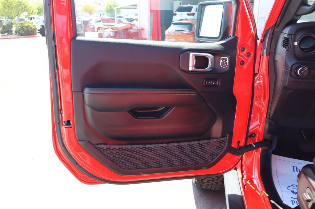 Certified 2025 Jeep Wrangler Unlimited Rubicon 392 AWD/4WD image 17