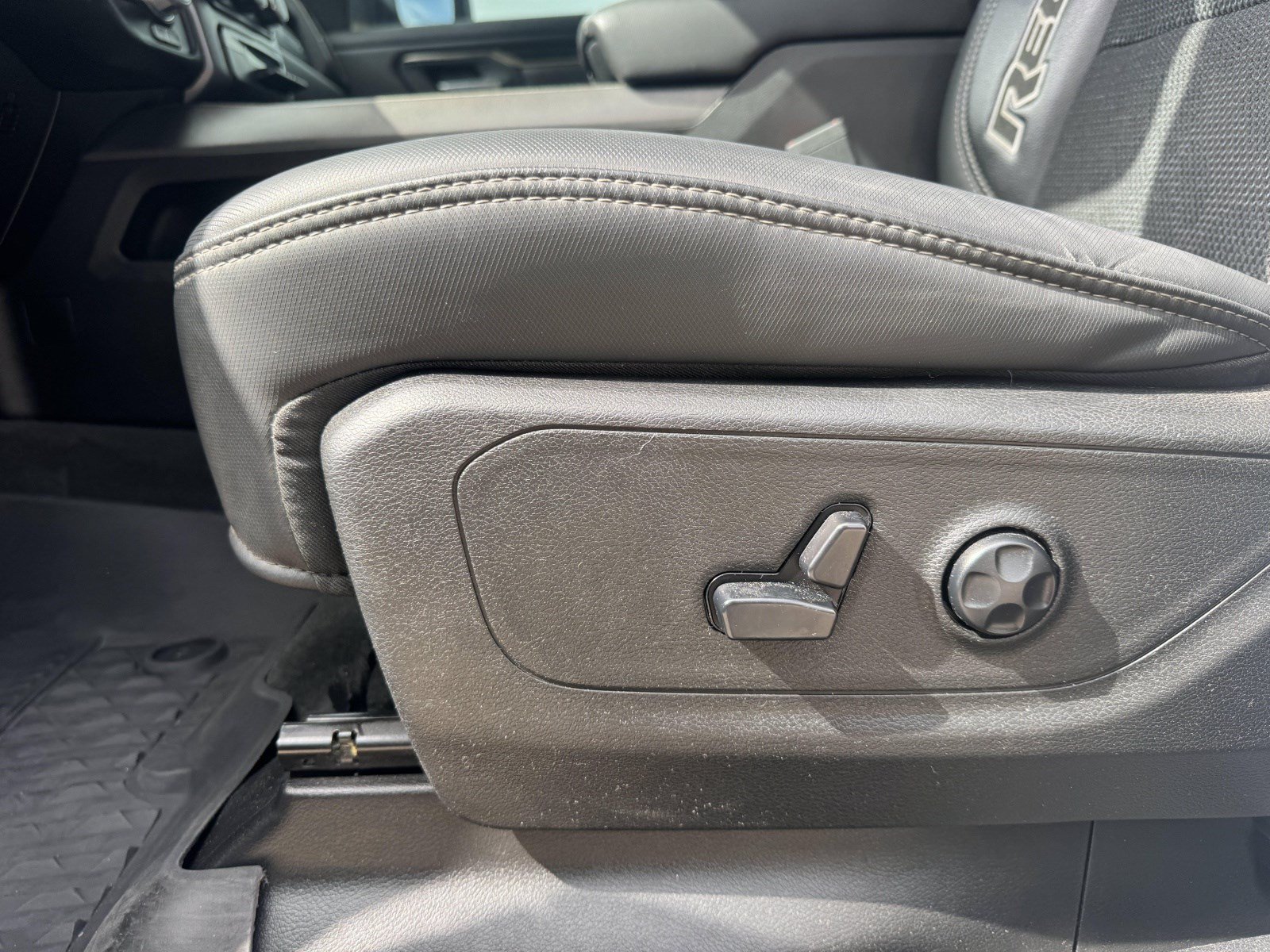 Used 2020 RAM 1500 Rebel w/ Rebel Level 1 Equipment Group AWD/4WD image 18