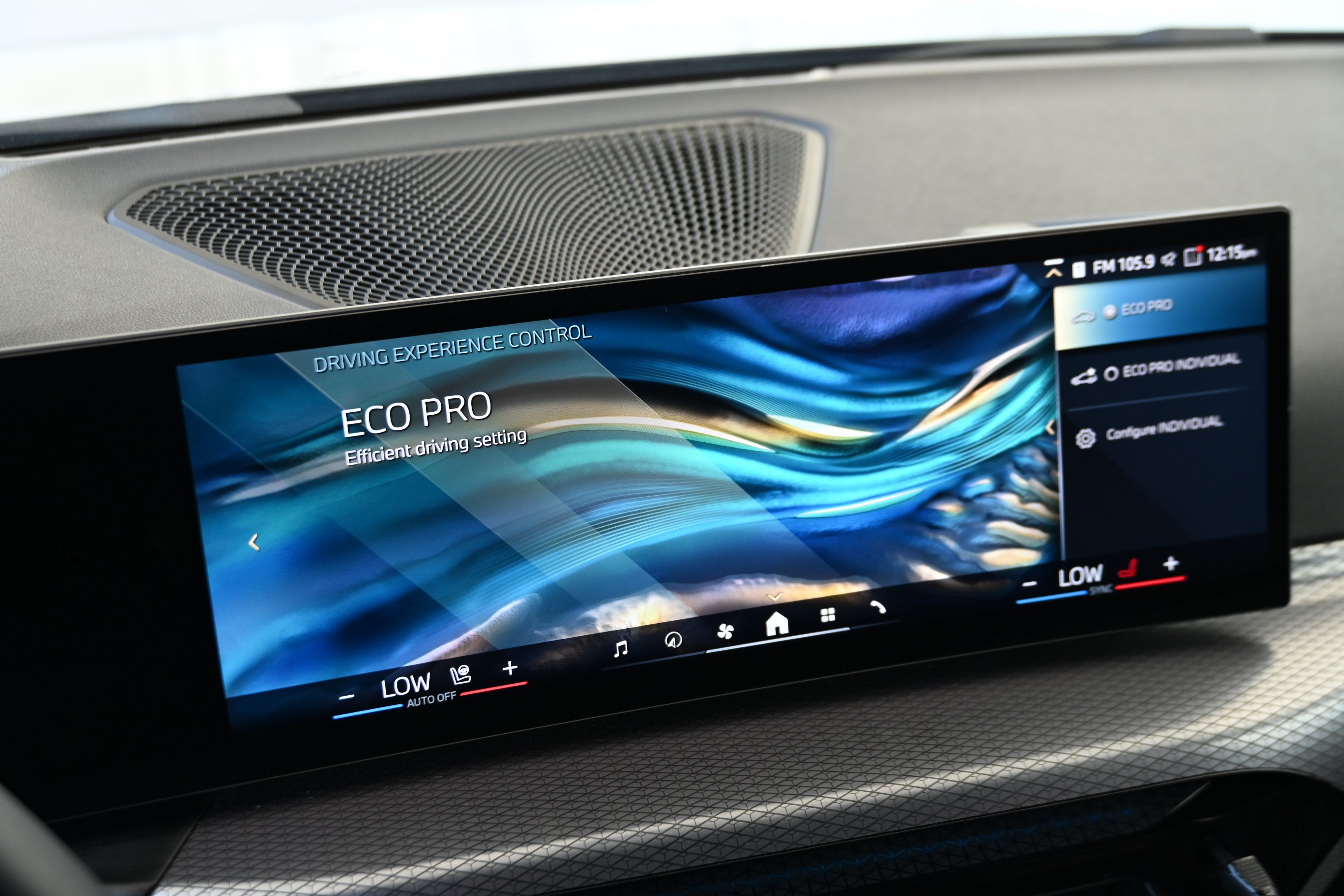 Certified 2025 BMW i4 eDrive40 w/ Premium Package RWD image 35