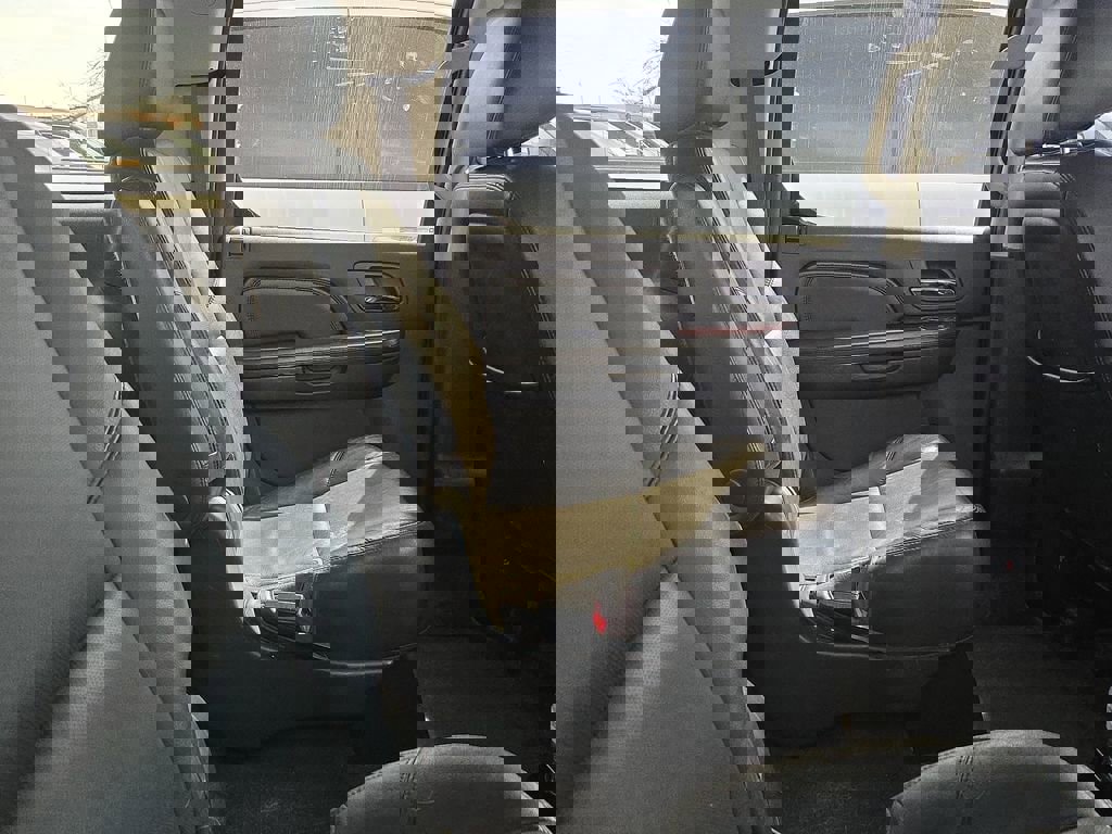 Used 2013 Cadillac Escalade ESV Premium AWD/4WD image 7