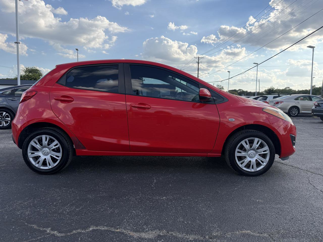 Used 2012 MAZDA MAZDA2 Sport FWD image 7