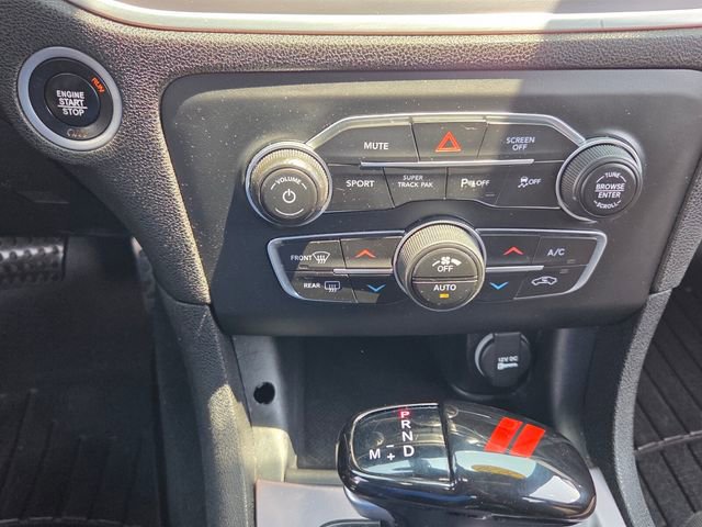 Used 2020 Dodge Charger R/T w/ Blacktop Package RWD image 19