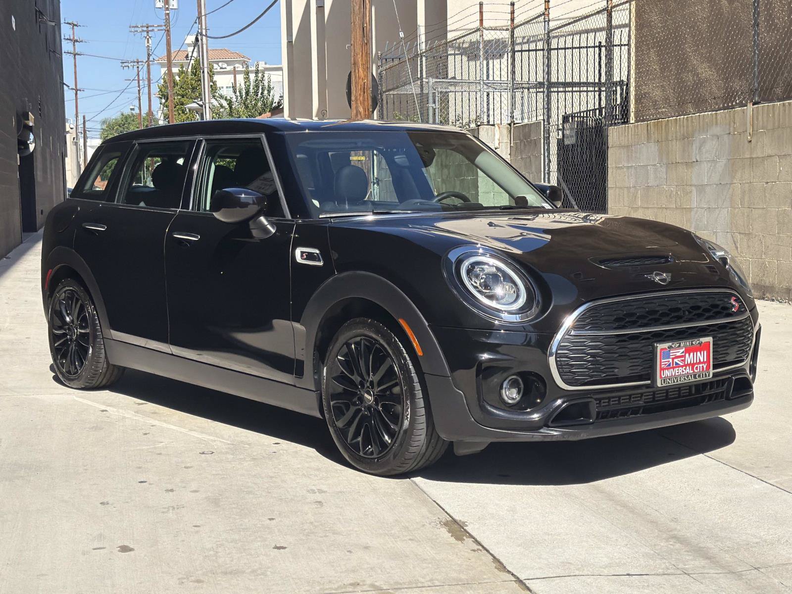 Used 2021 MINI Cooper Clubman S w/ Storage Package FWD image 2