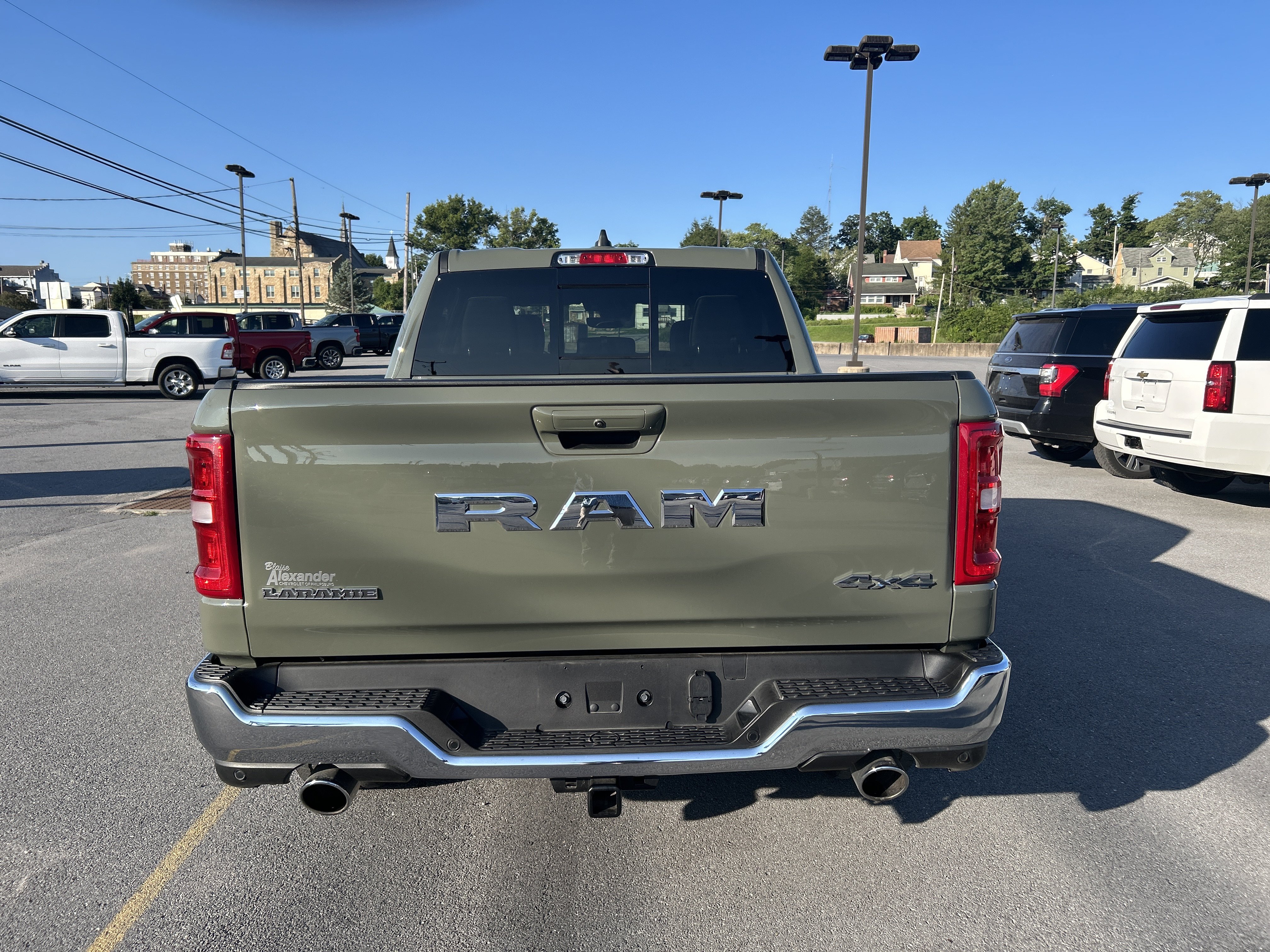 Used 2026 RAM 1500 Laramie AWD/4WD image 14