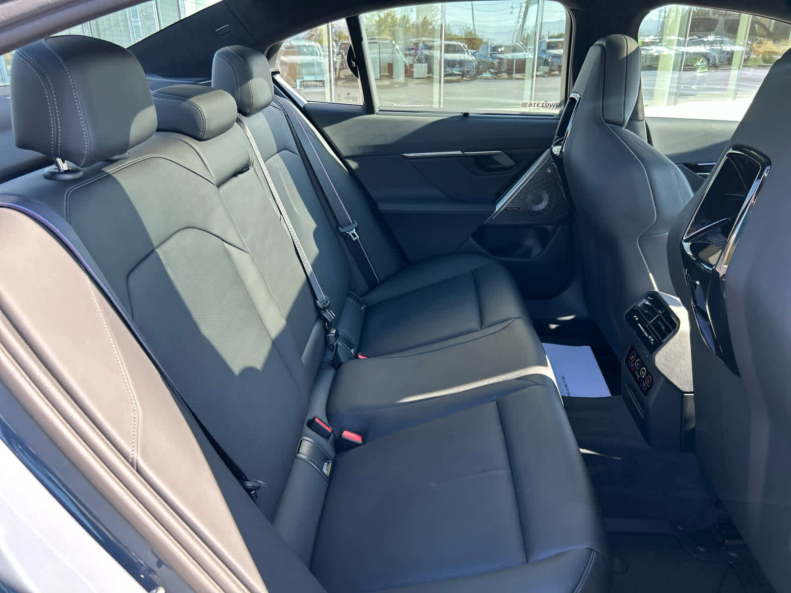 New 2026 BMW M5 w/ Executive Package image 11