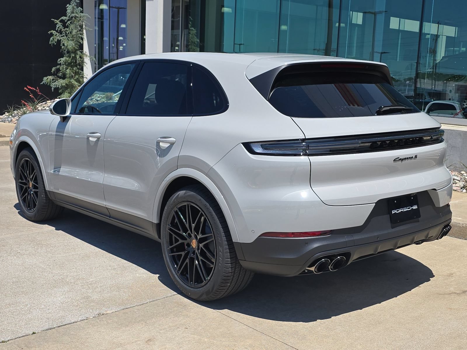 New 2026 Porsche Cayenne S AWD/4WD image 3