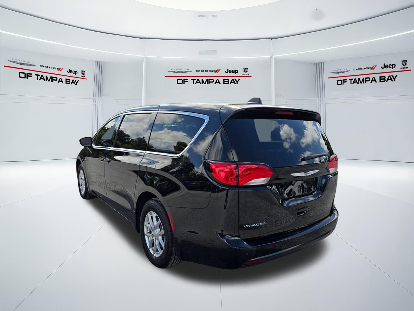 New 2026 Chrysler Voyager LX FWD image 4
