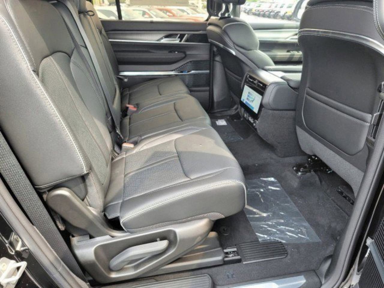 New 2023 Jeep Grand Wagoneer Series II w/ Quick Order Packagew 28T image 25