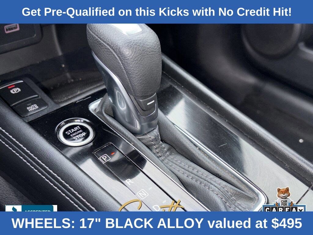 Used 2023 Nissan Kicks SR w/ Interior Electronics Package FWD image 19