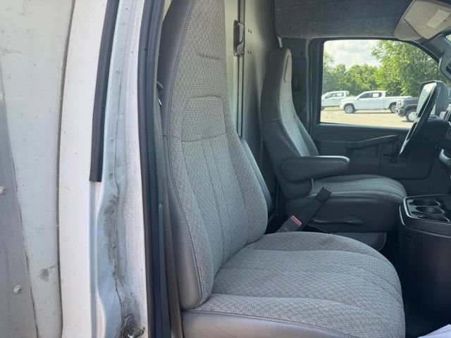 Used 2021 Chevrolet Express 3500 w/ Power Convenience Package RWD image 22