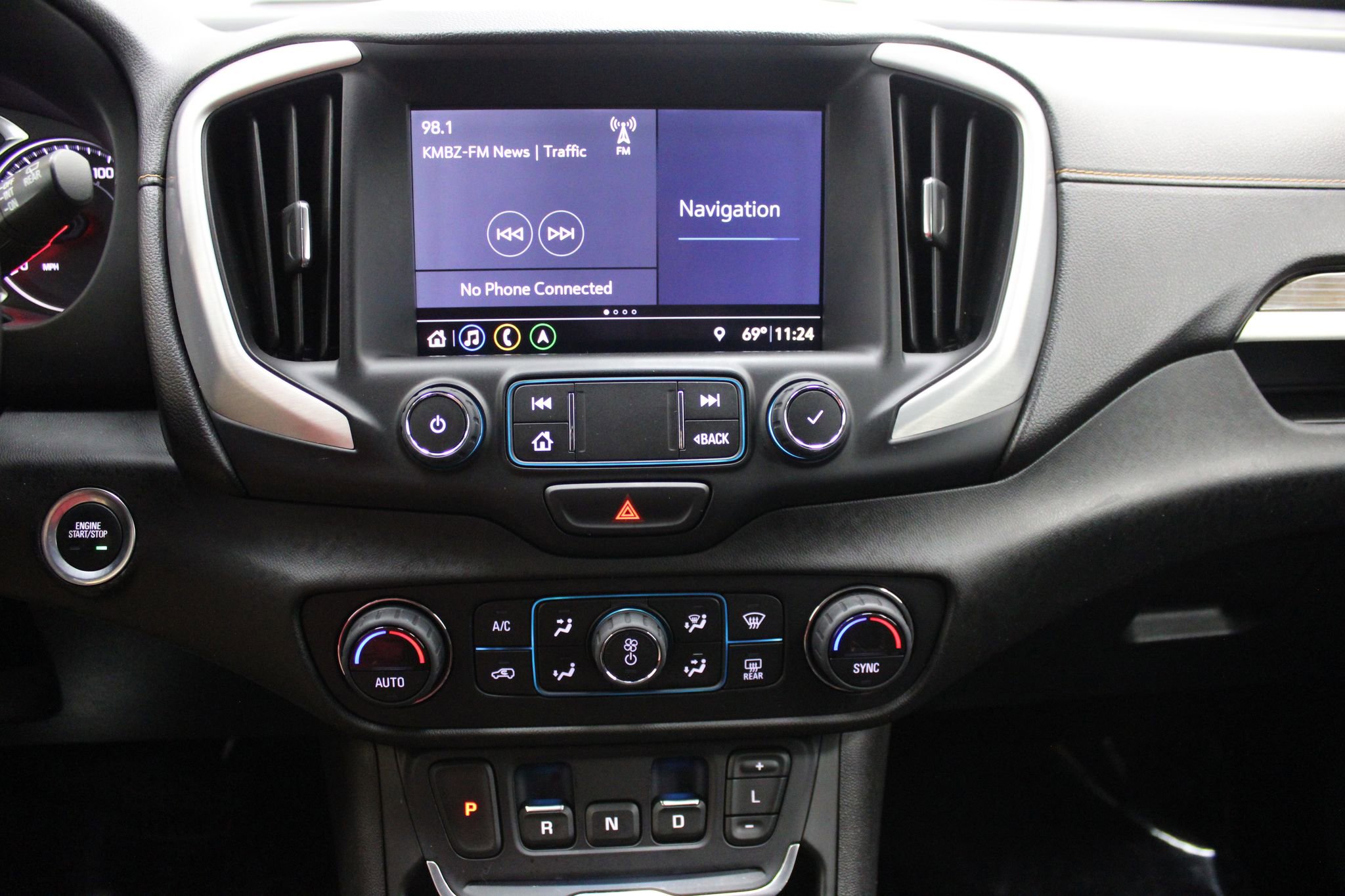 Used 2019 GMC Terrain SLE w/ Driver Convenience Package FWD image 32