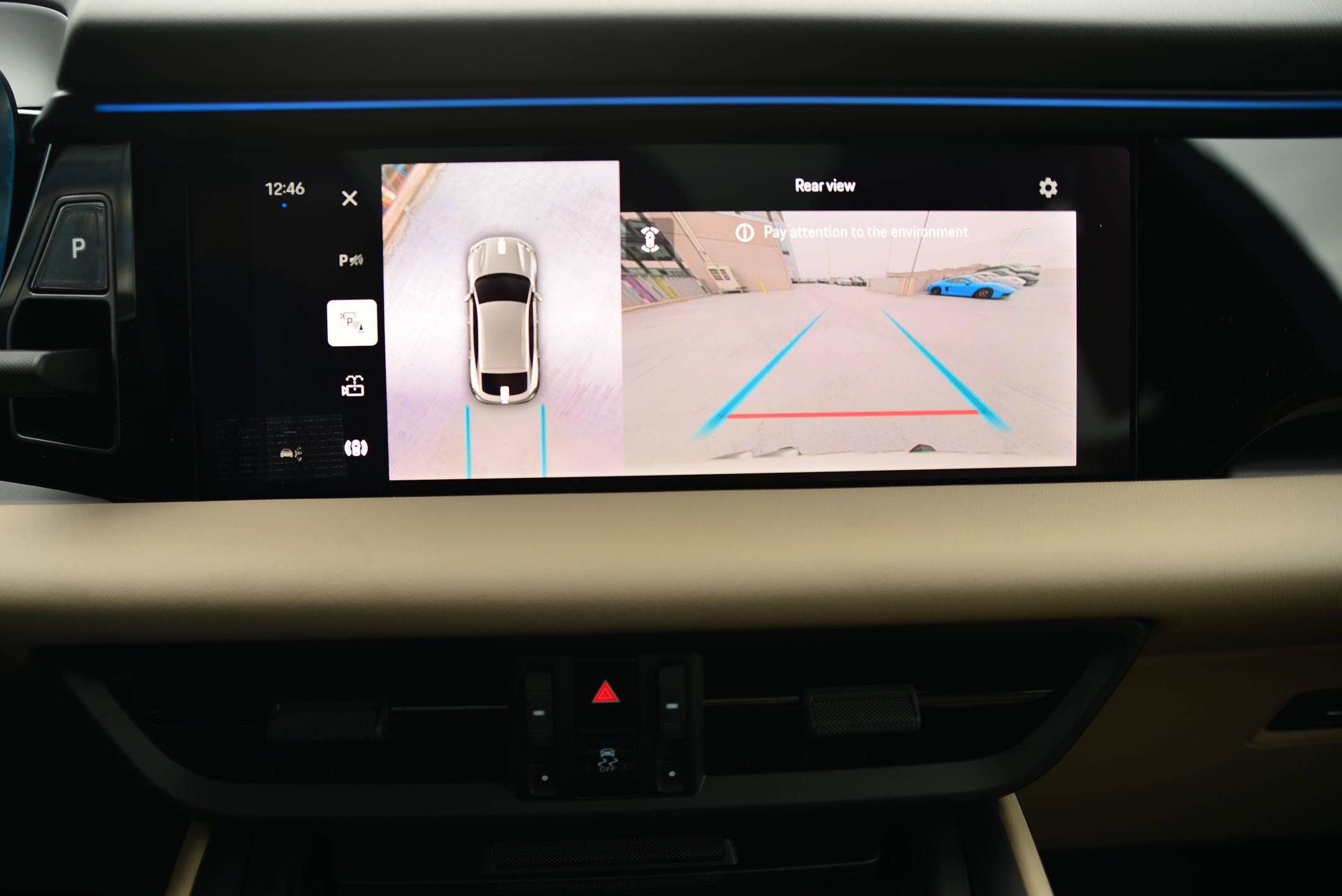 New 2025 Porsche Macan Electric RWD image 34