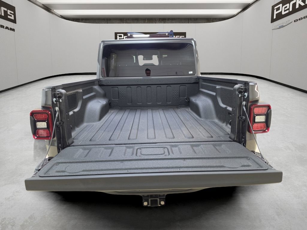New 2026 Jeep Gladiator Rubicon AWD/4WD image 12