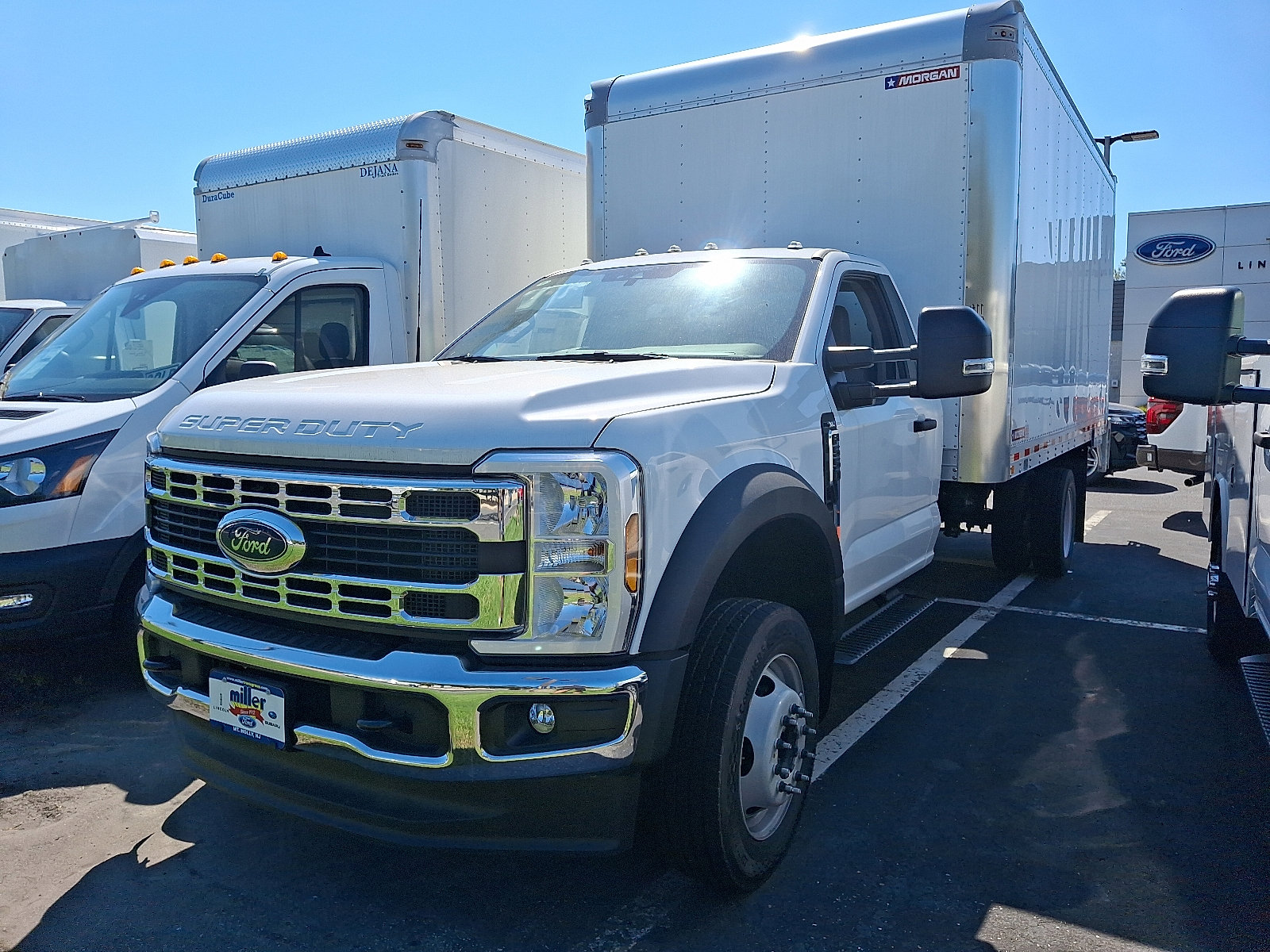 Used 2024 Ford F550 2WD Regular Cab Super Duty image 3