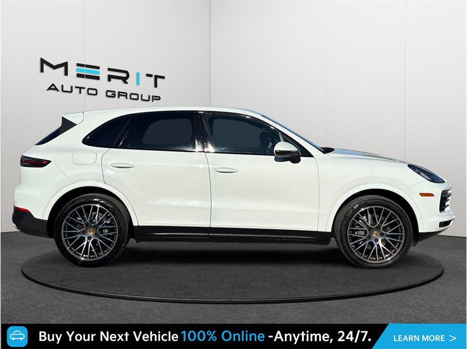 Used 2019 Porsche Cayenne w/ Premium Package AWD/4WD image 10
