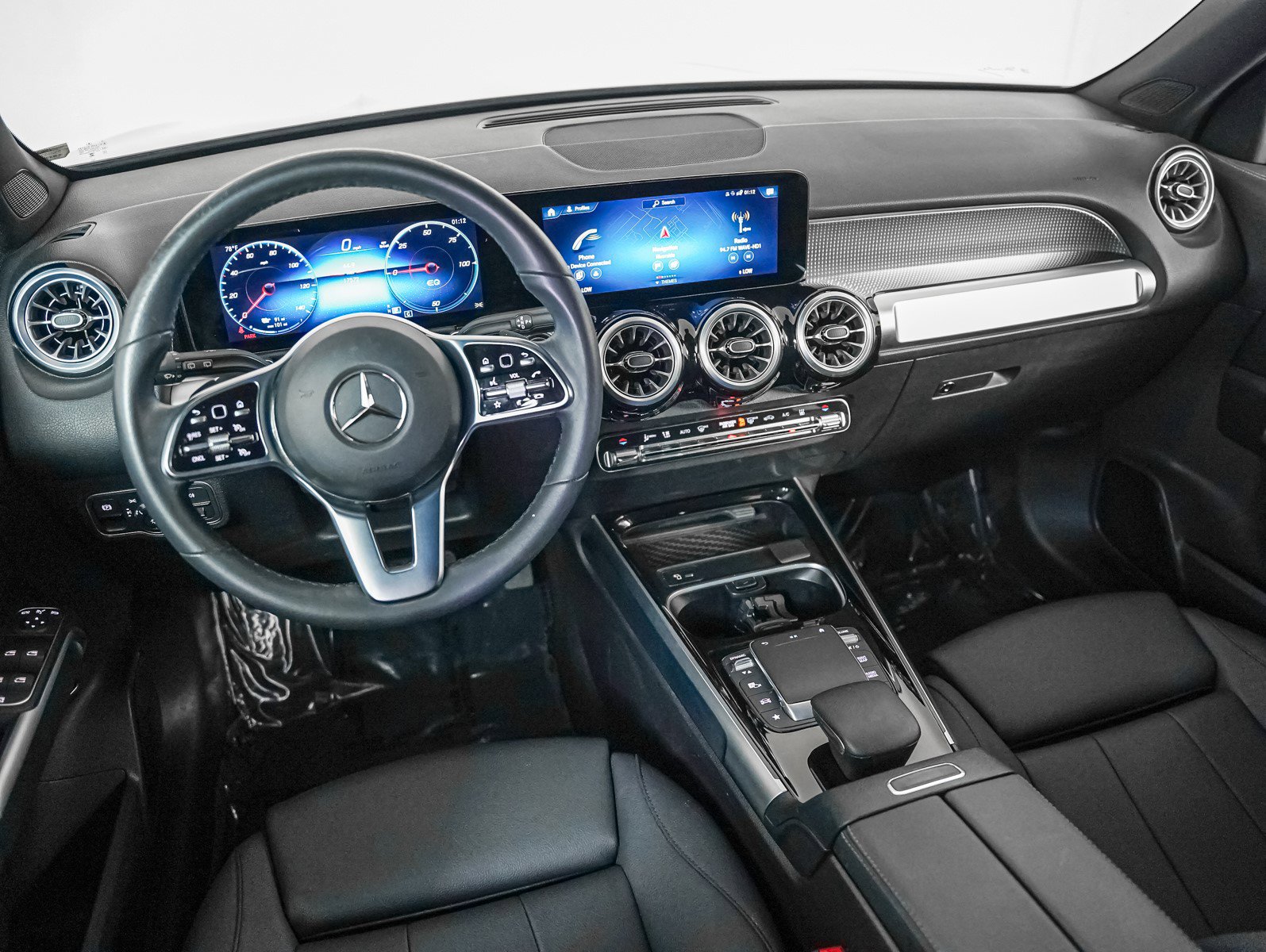 Certified 2023 Mercedes-Benz EQB 300 4MATIC w/ Exclusive Package image 18