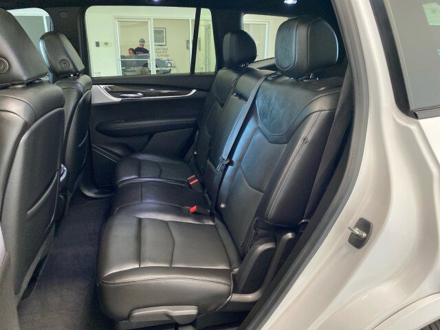 Used 2023 Cadillac XT6 Sport w/ LPO, ONYX Package AWD/4WD image 11