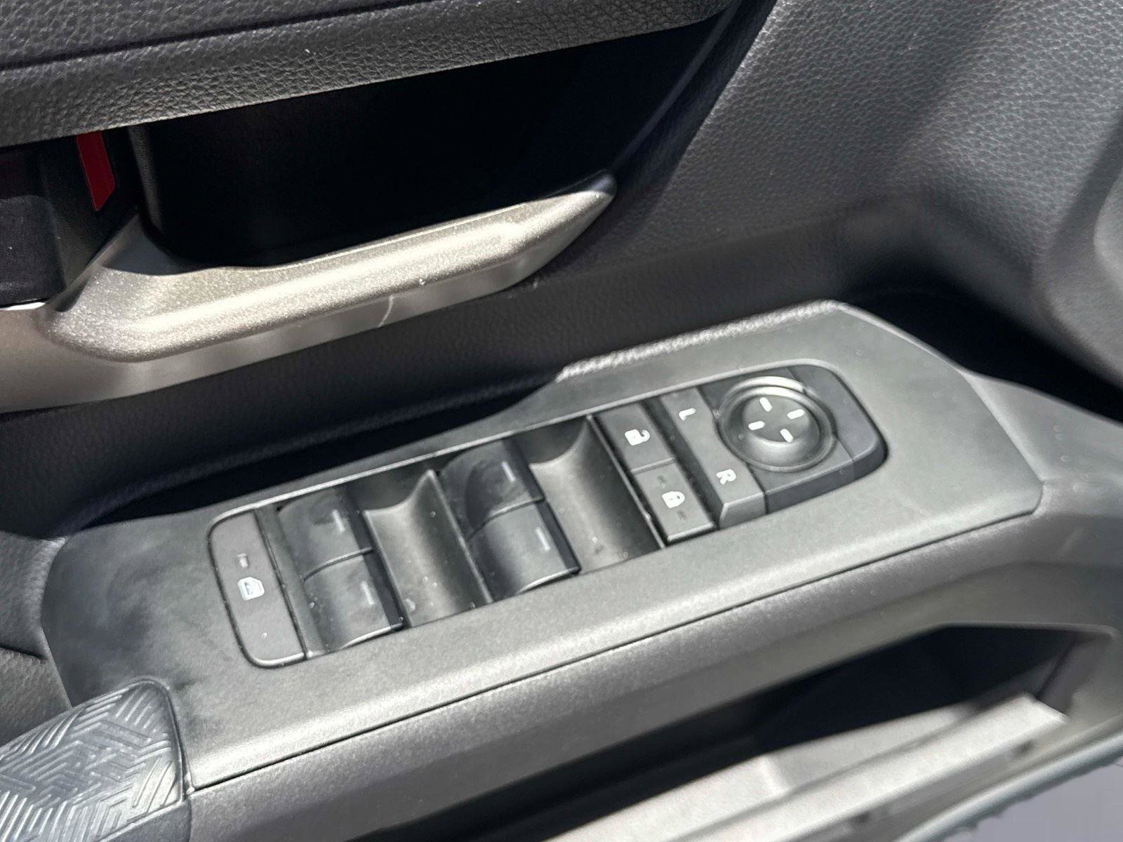 Used 2024 Toyota Tacoma TRD Sport w/ TRD Sport Upgrade Package image 17