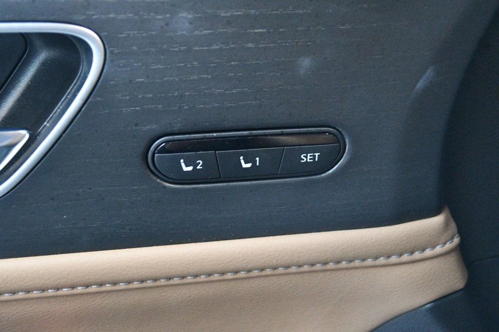 Used 2025 INFINITI QX80 Sensory image 72