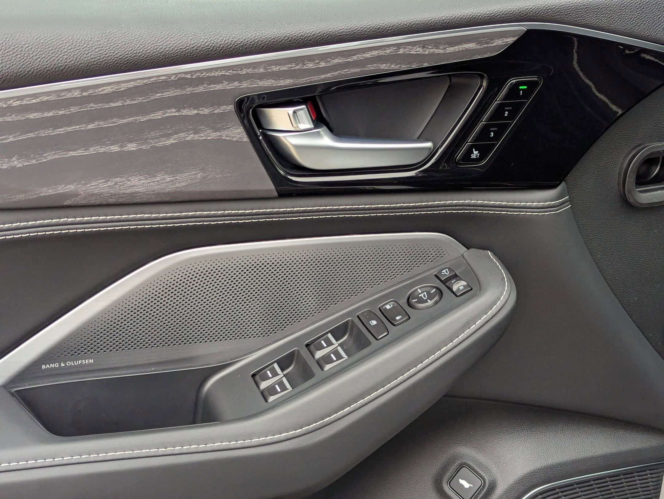 New 2026 Acura MDX SH-AWD w/ Advance Package image 12